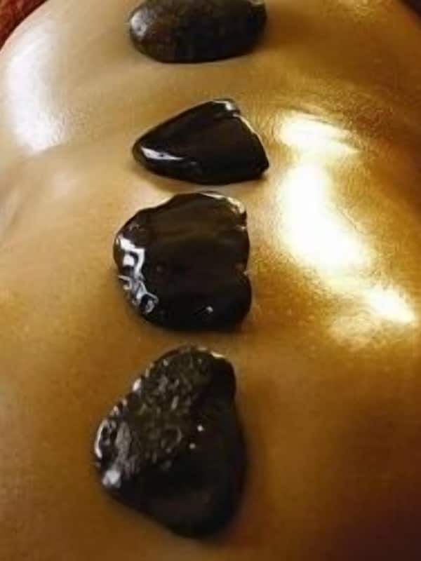 Trị liệu toàn thân, massage đá nóng, massage mô sâu, chăm sóc da mặt