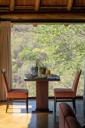 In-room dining - Sediba Luxury Safari Lodge (Vaalwater)