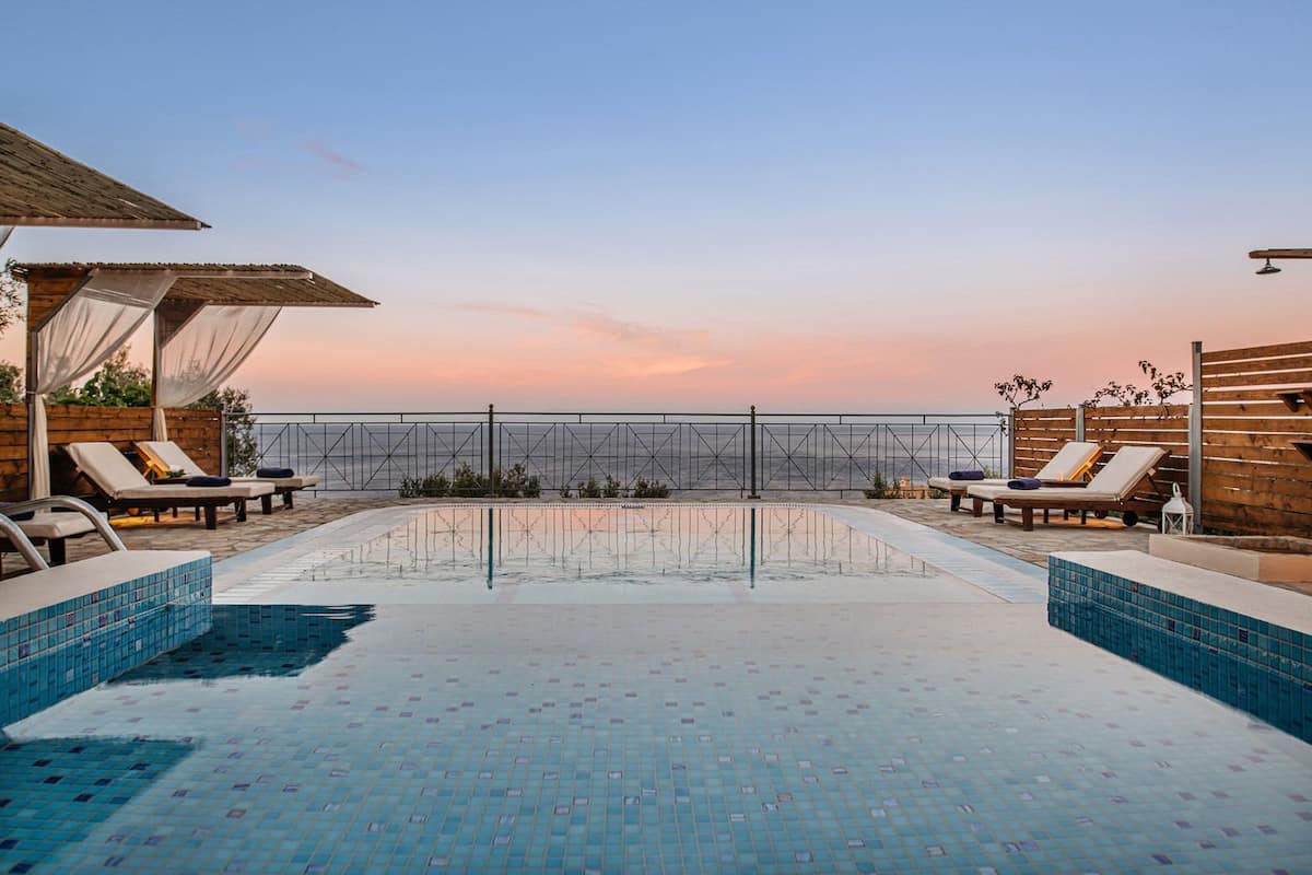 Villa superior, 2 habitaciones, alberca privada | Alberca privada