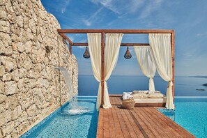 Honeymoon Suite, 1 King Bed, Ocean View | Beach/ocean view