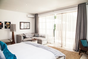 1 bedroom, premium bedding, minibar, in-room safe