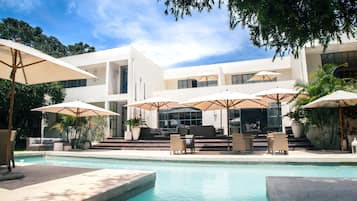 Sun deck