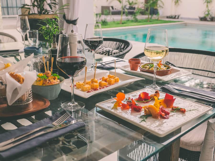 2 restaurants servant le petit déjeuner