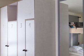 Hypo-allergenic bedding, soundproofing, free WiFi, bed sheets - Oberstdorf Hostel (Oberstdorf)