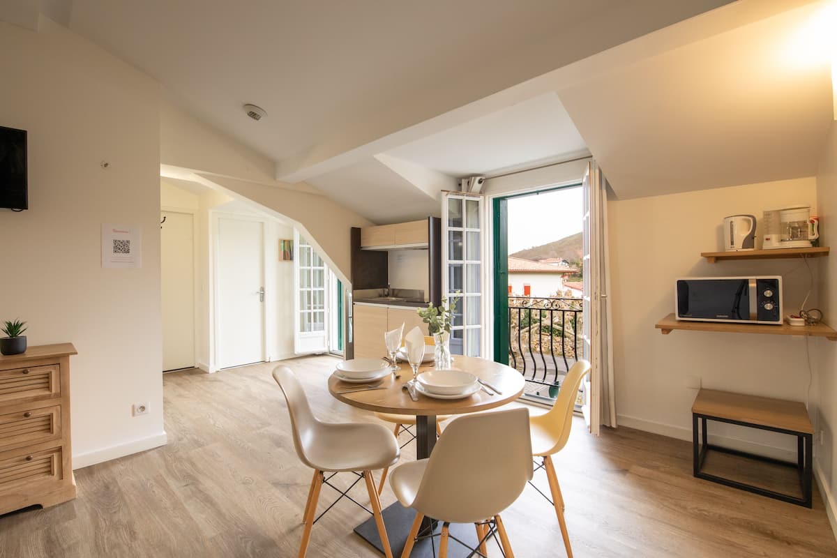 Apartamento superior, 1 quarto | Cozinha privada