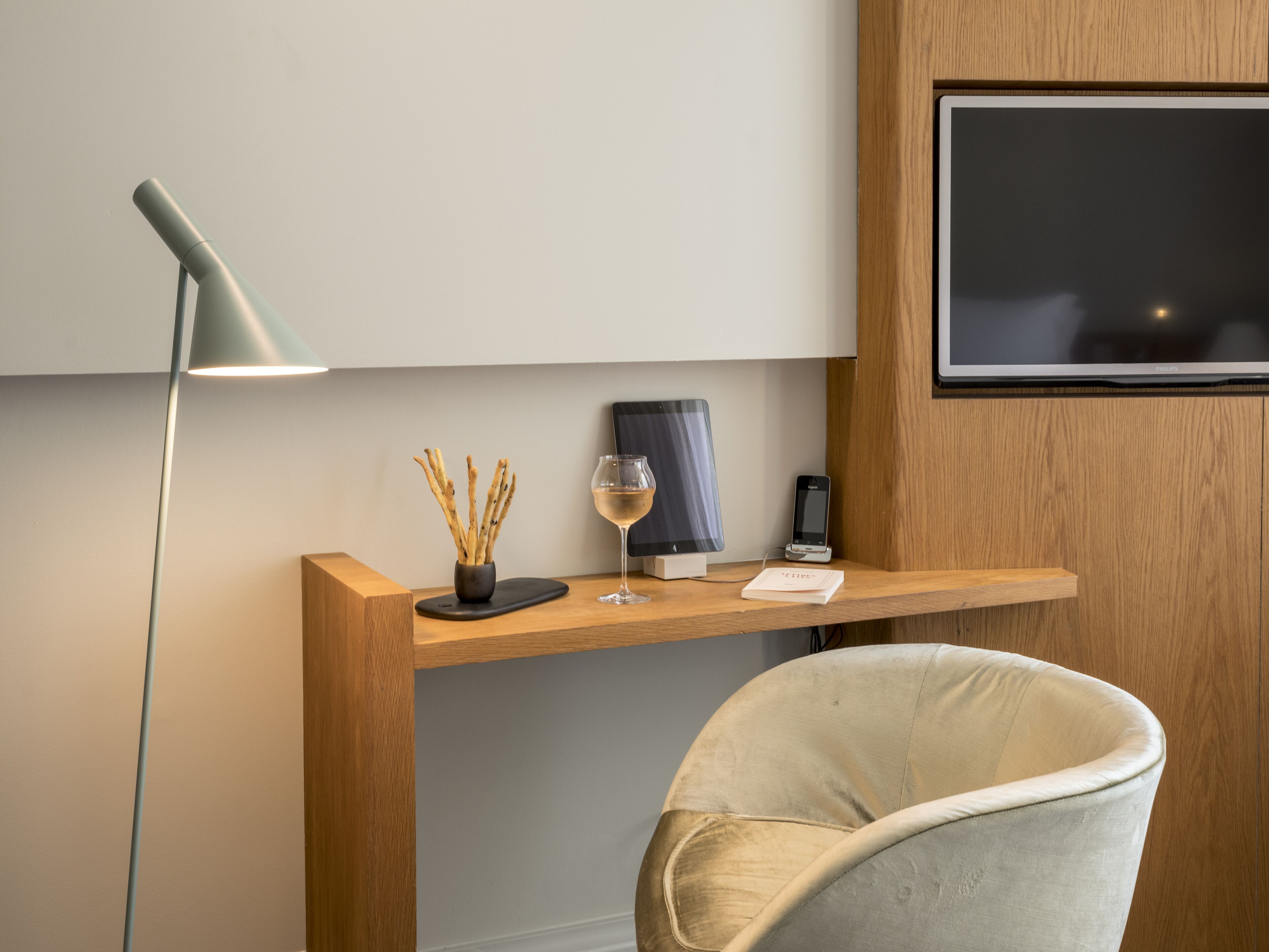 secret room  | living area | flat-screen tv, books