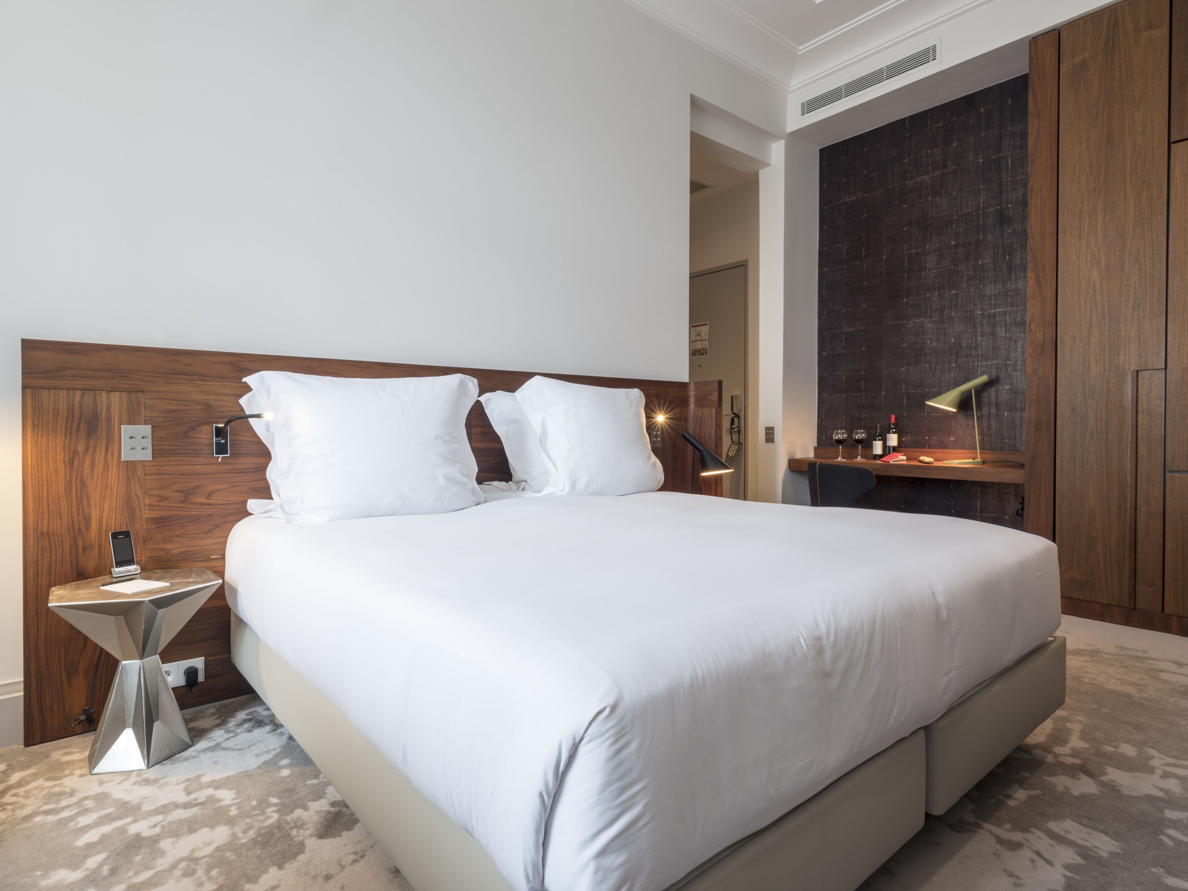 cosy room | premium bedding, minibar, in-room safe, blackout curtains