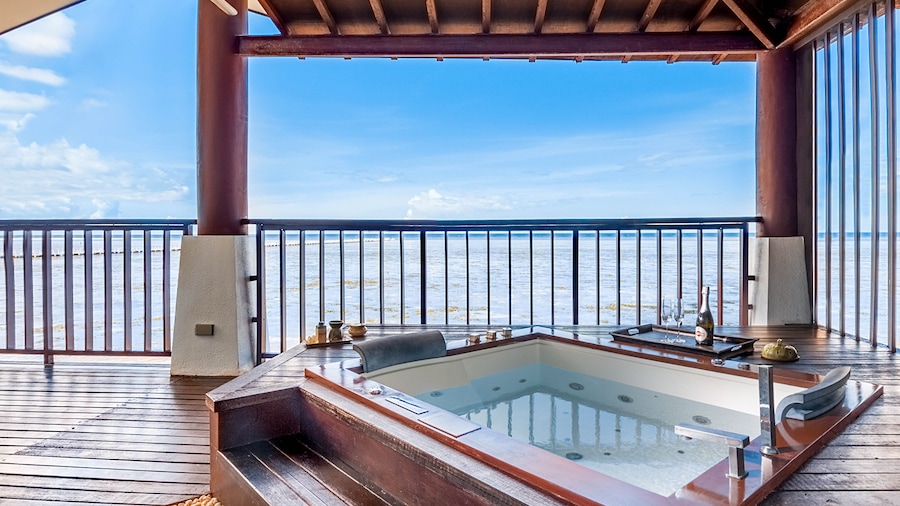Princesa Garden Island Resort and Spa