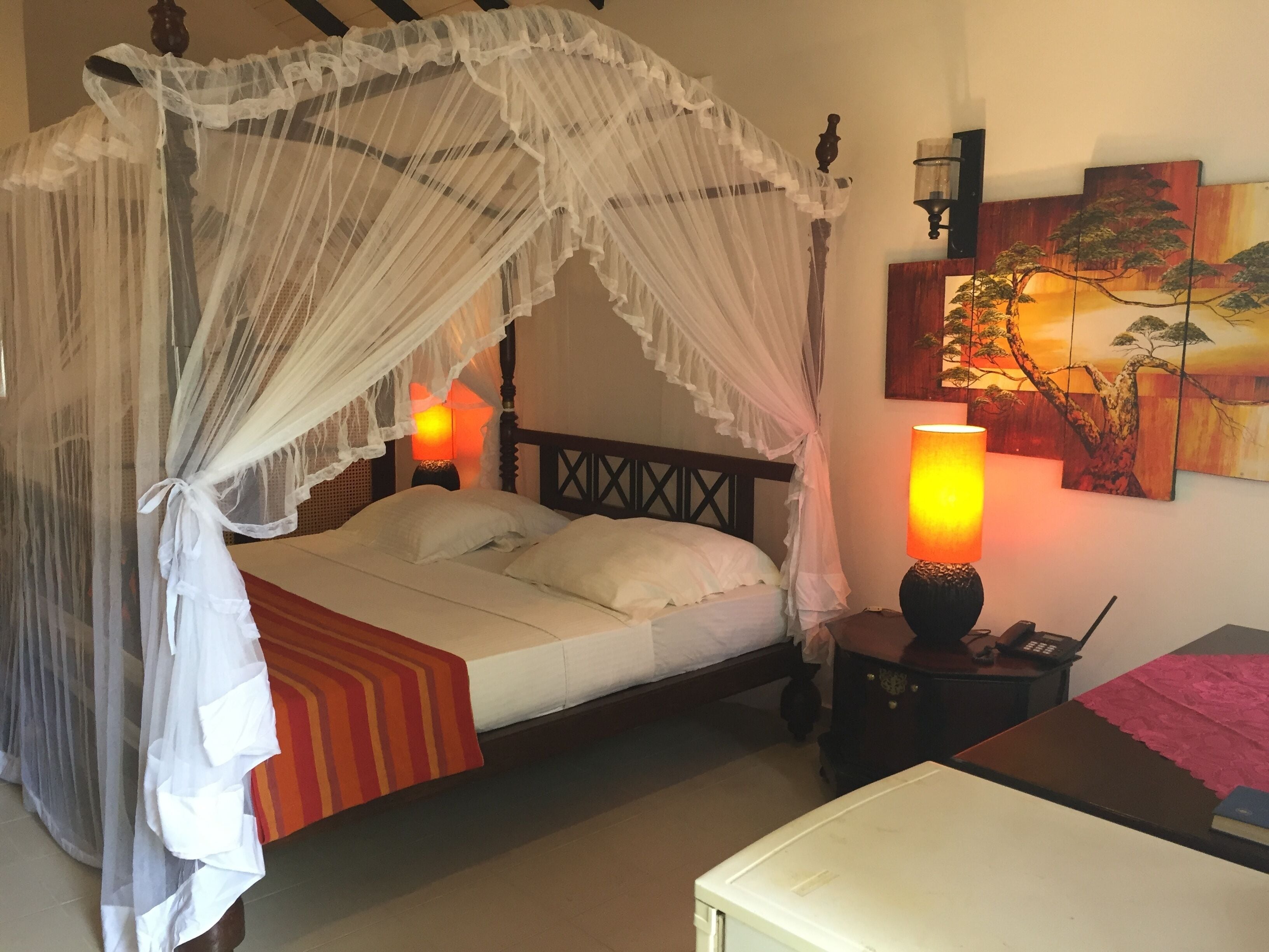 deluxe cabana | minibar, in-room safe, desk, free wifi