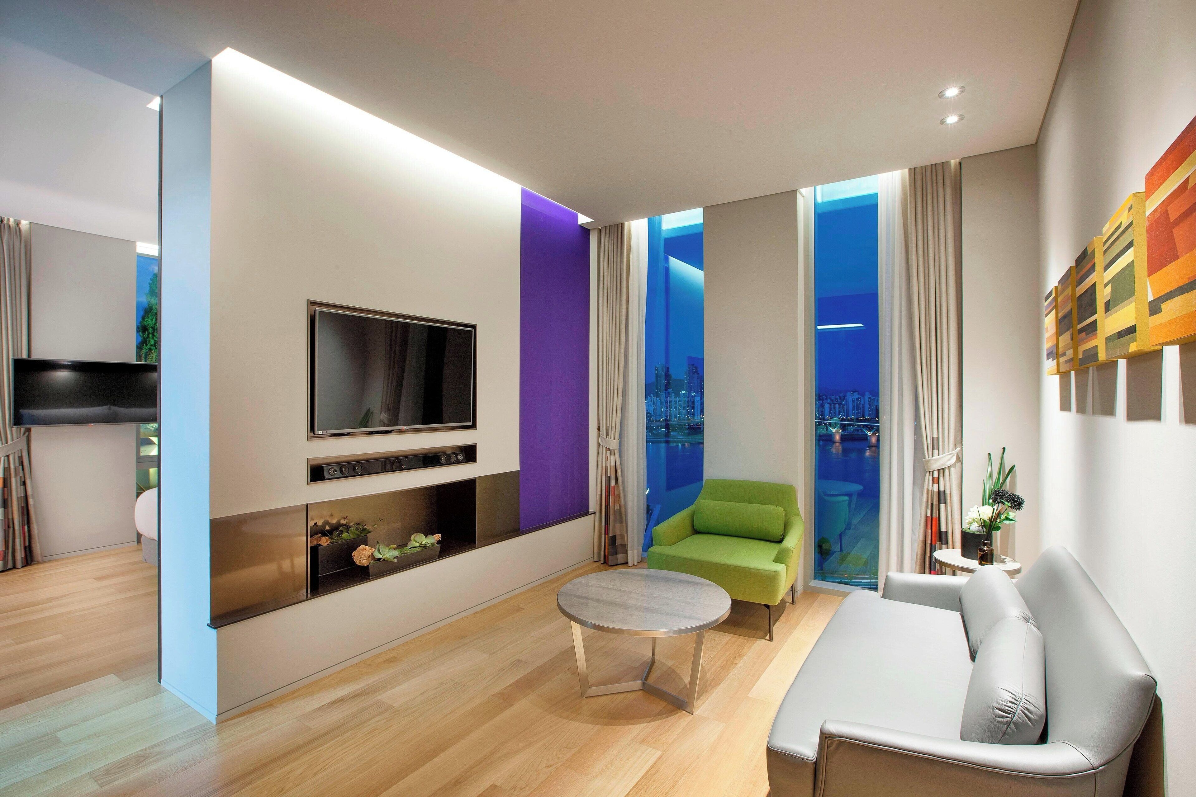 aloft, executive suite, 1 bedroom | in-room safe, desk, free cots/infant beds, free wifi