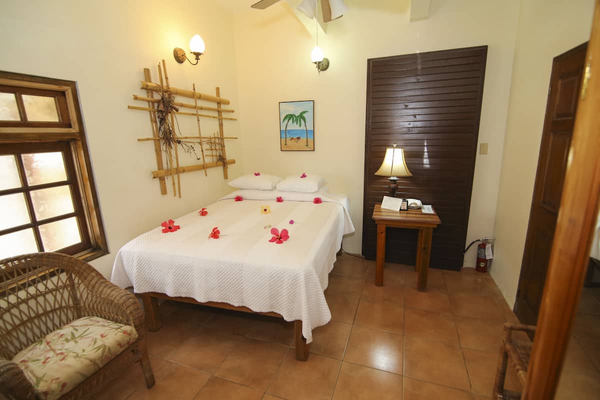 1 bedroom, in-room safe, individually decorated, individually furnished