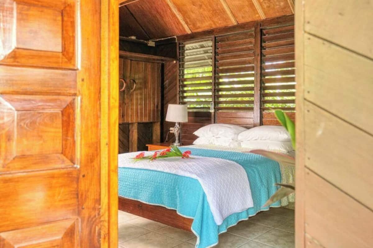 Bústaður - 1 tvíbreitt rúm - verönd - útsýni yfir garð (Pisces) | Öryggishólf í herbergi, sérhannaðar innréttingar, sérvalin húsgögn