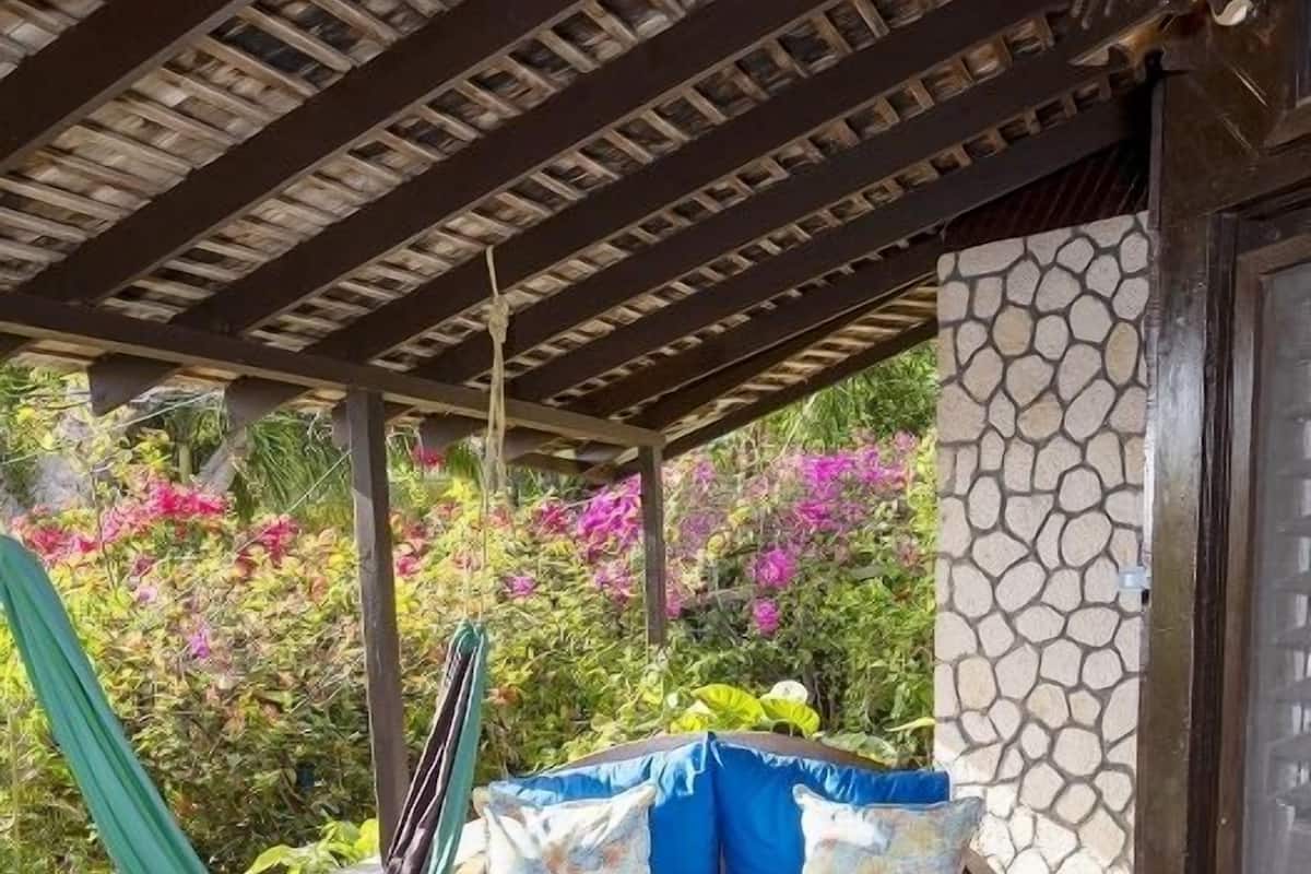 Öryggishólf í herbergi, sérhannaðar innréttingar, sérvalin húsgögn