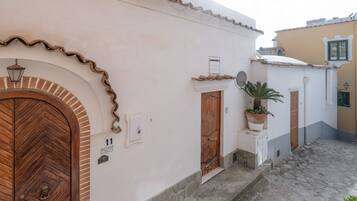 Economy-Apartment, 1 King-Bett, Stadtblick, Annex | Blick vom Balkon