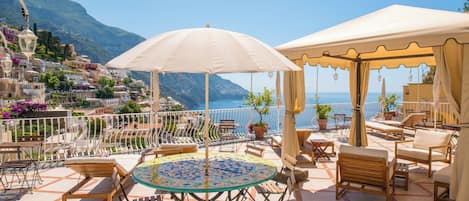 Sundeck