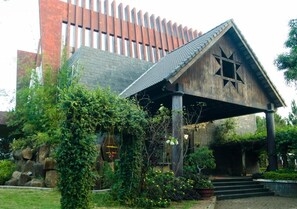 Exterior -  Trung Nguyen Coffee Resort (Buon Ma Thuot)