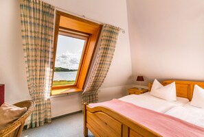 Triple Room, Lake View