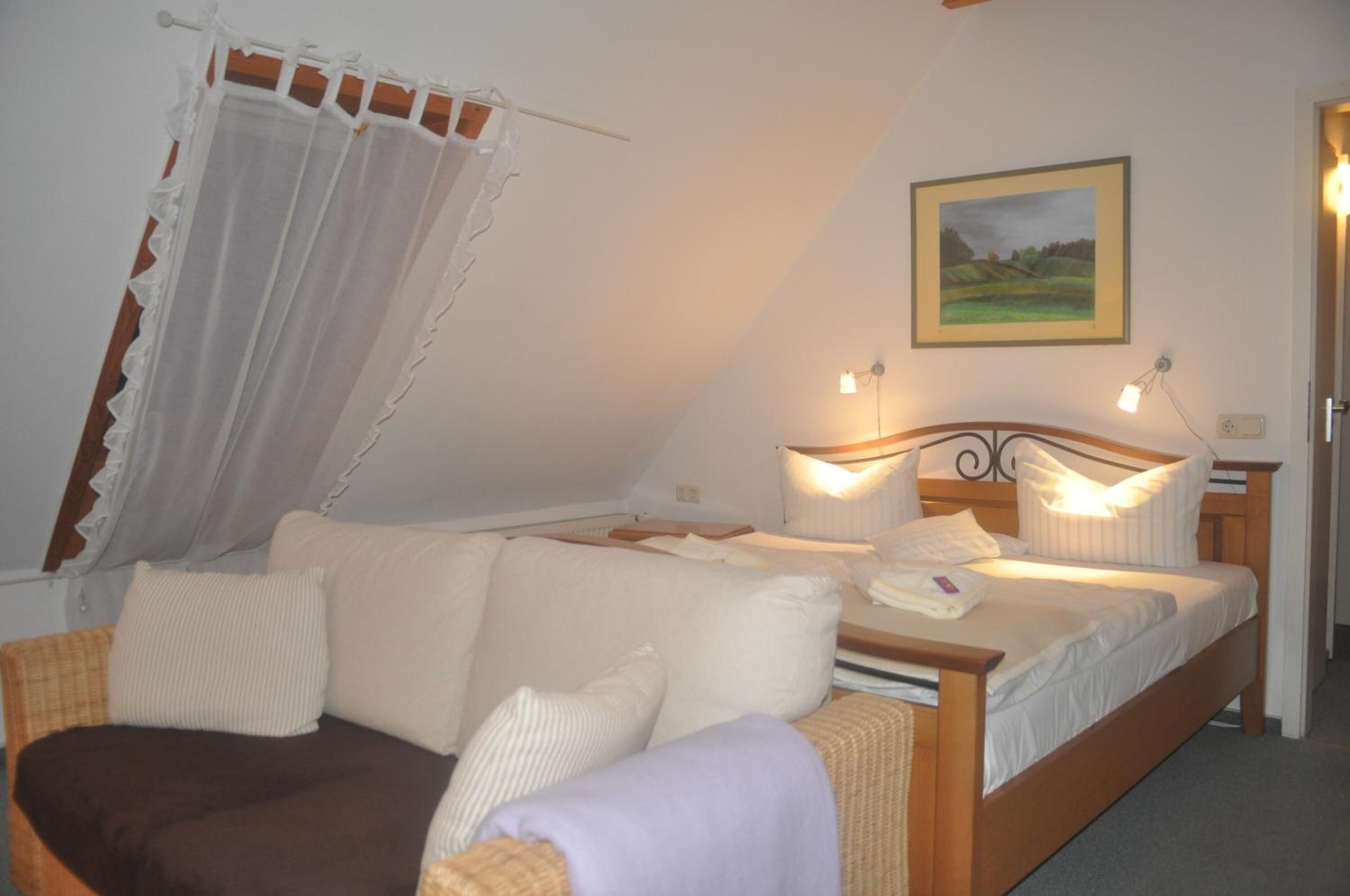 desk, blackout curtains, free wifi, bed sheets