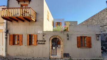 Framhlið gististaðar