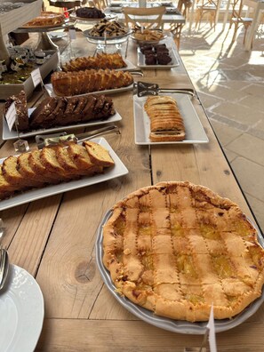 Daily buffet breakfast (EUR 10 per person)