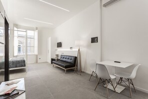 Studio Suite, City View | Premium bedding, down comforters, minibar, in-room safe - Nostos rooms & Apartments (Syracuse)