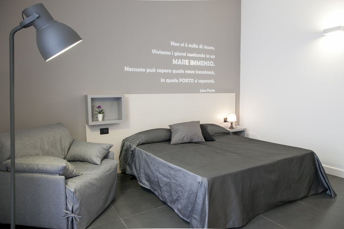 Chambre Triple Supérieure, vue ville