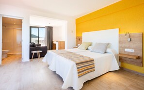 Junior Suite, Terrace, Sea View | Egyptian cotton sheets, blackout drapes, iron/ironing board, free WiFi -  Hotel Casablanca Mallorca (Calvia)