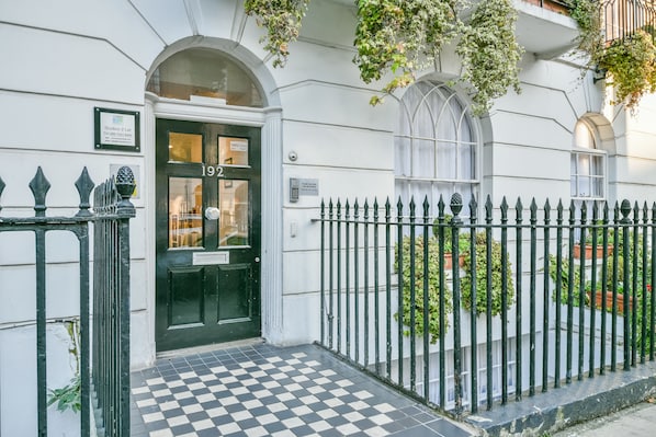 Front of property - Studios 2 Let North Gower (London)