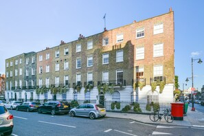 Entrada de la propiedad