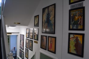 Interior detail - Studios 2 Let North Gower (London)