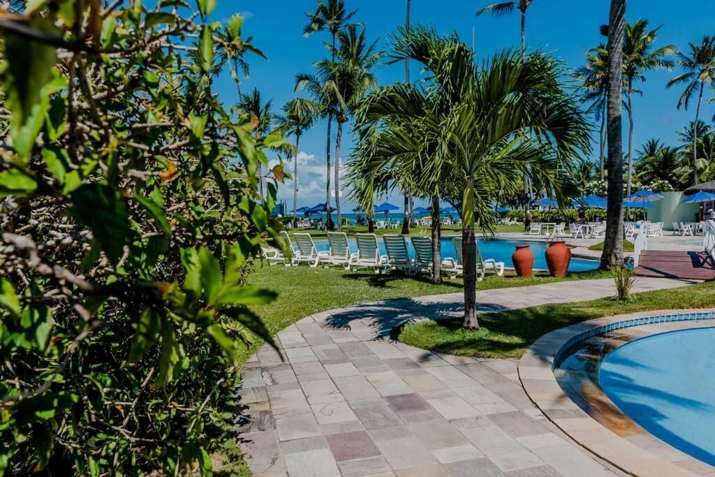 outdoor pool, pool loungers