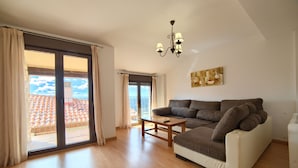 Comfort Apartment, 1 Bedroom | Living area - Apartamentos Rurales Sierra de Gudar (Gudar)