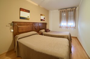 Comfort Apartment, 2 Bedrooms | Memory foam beds, soundproofing, free WiFi, bed sheets - Apartamentos Rurales Sierra de Gudar (Gudar)