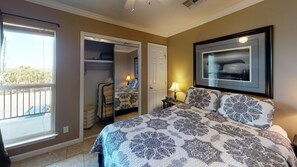 1 bedroom, individually decorated, individually furnished - Maravilla Seawall Condos by AB Sea (Galveston)