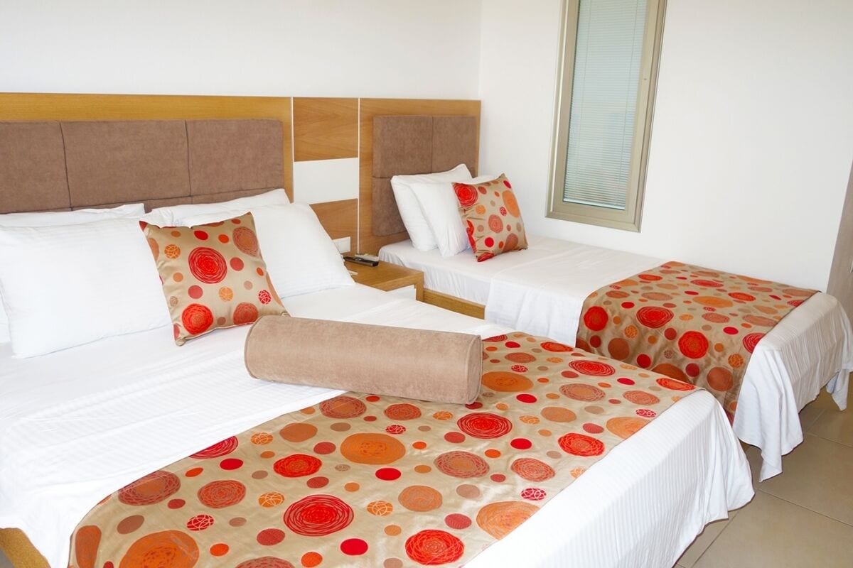 Tremannsrom – deluxe | 1 soverom og sengetøy av topp kvalitet