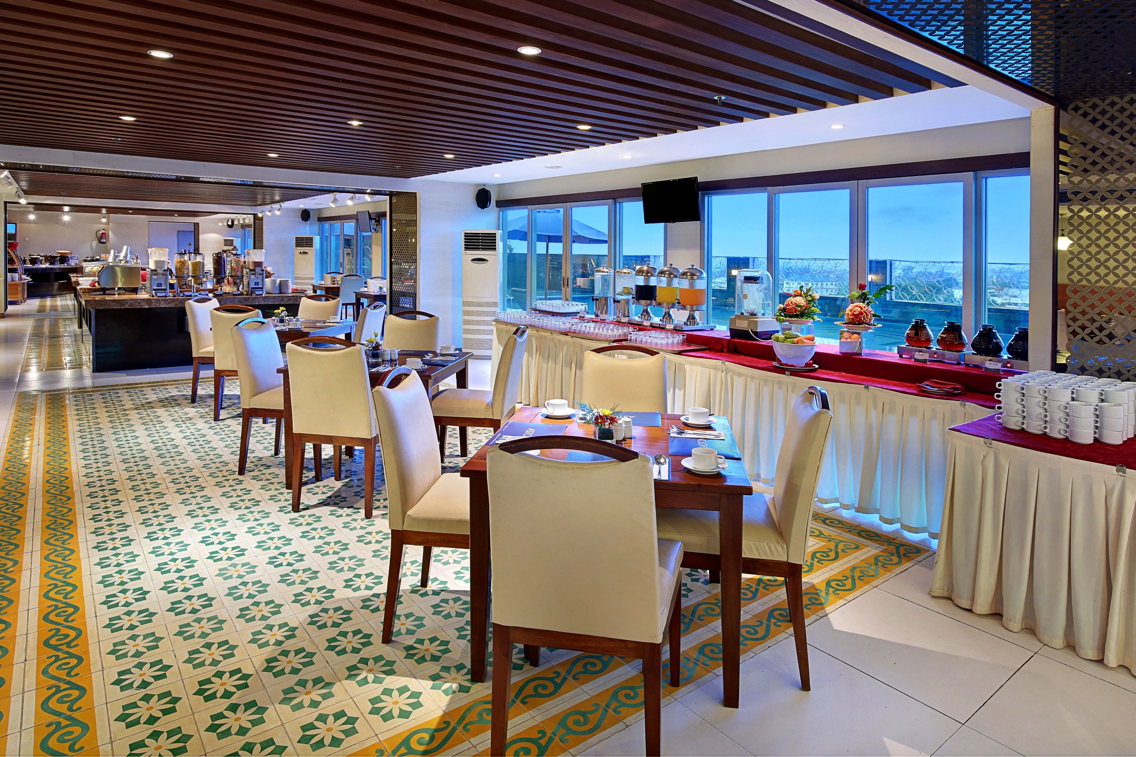 dinner served, al fresco dining