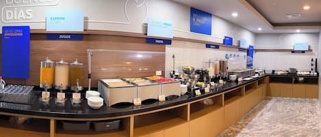 Gratis frukostbuffé varje dag