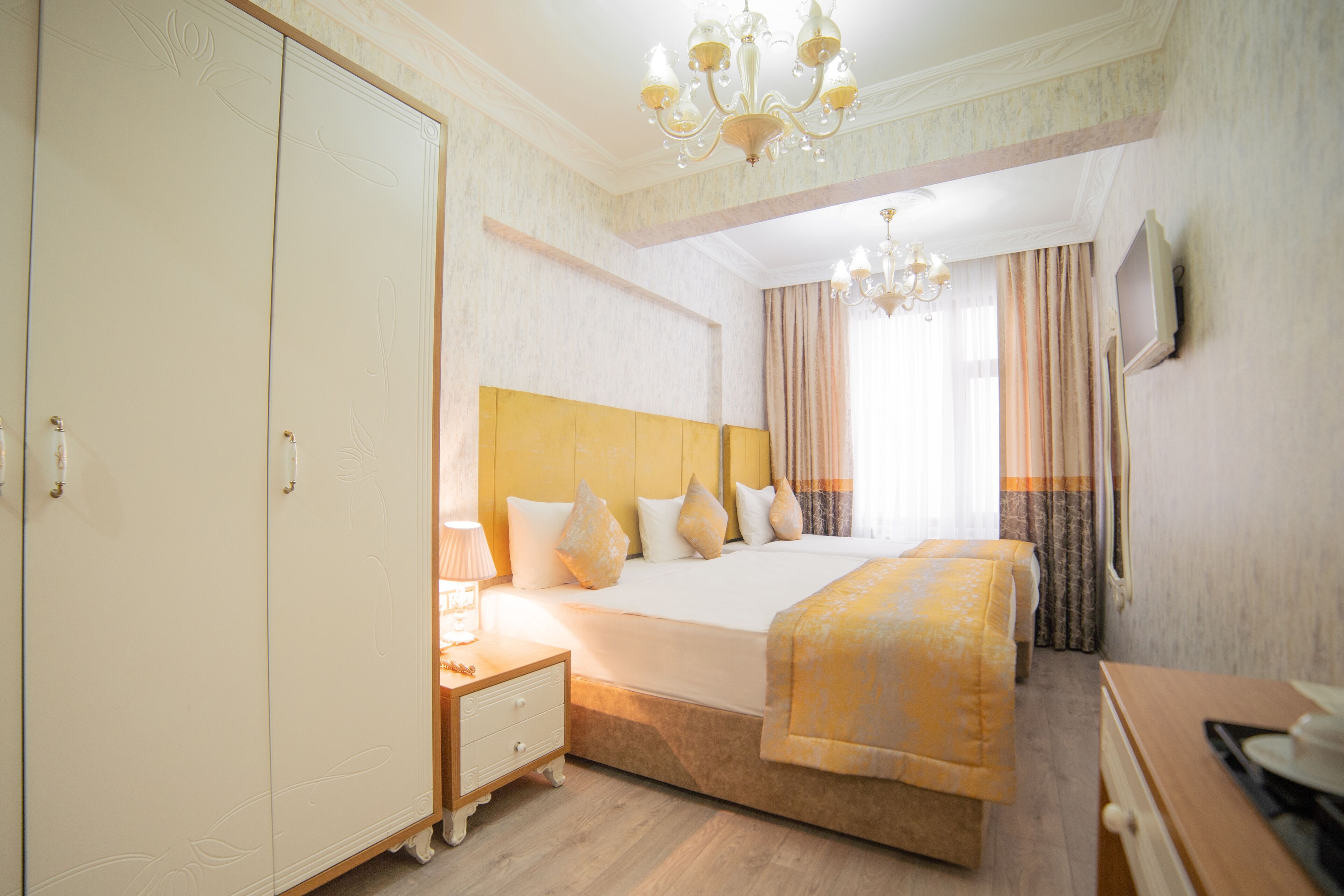 superior triple room (family) | premium bedding, free minibar, in-room safe, desk