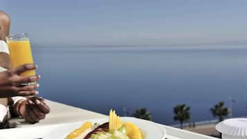 Coffres-forts dans les chambres, bureau, rideaux occultants