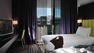 Superior Twin Room, 2 Twin Beds | 1 bedroom, in-room safe, desk, blackout drapes
