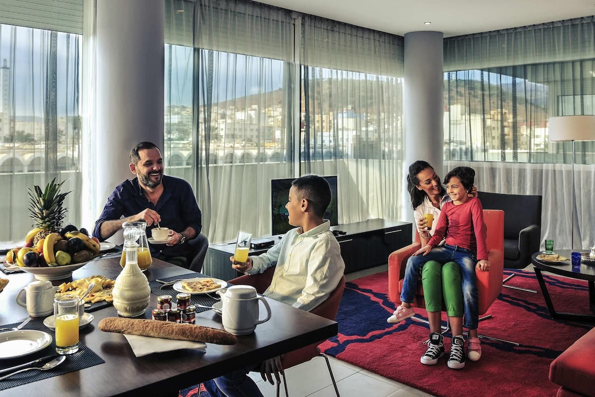 In-room safe, desk, blackout drapes, soundproofing