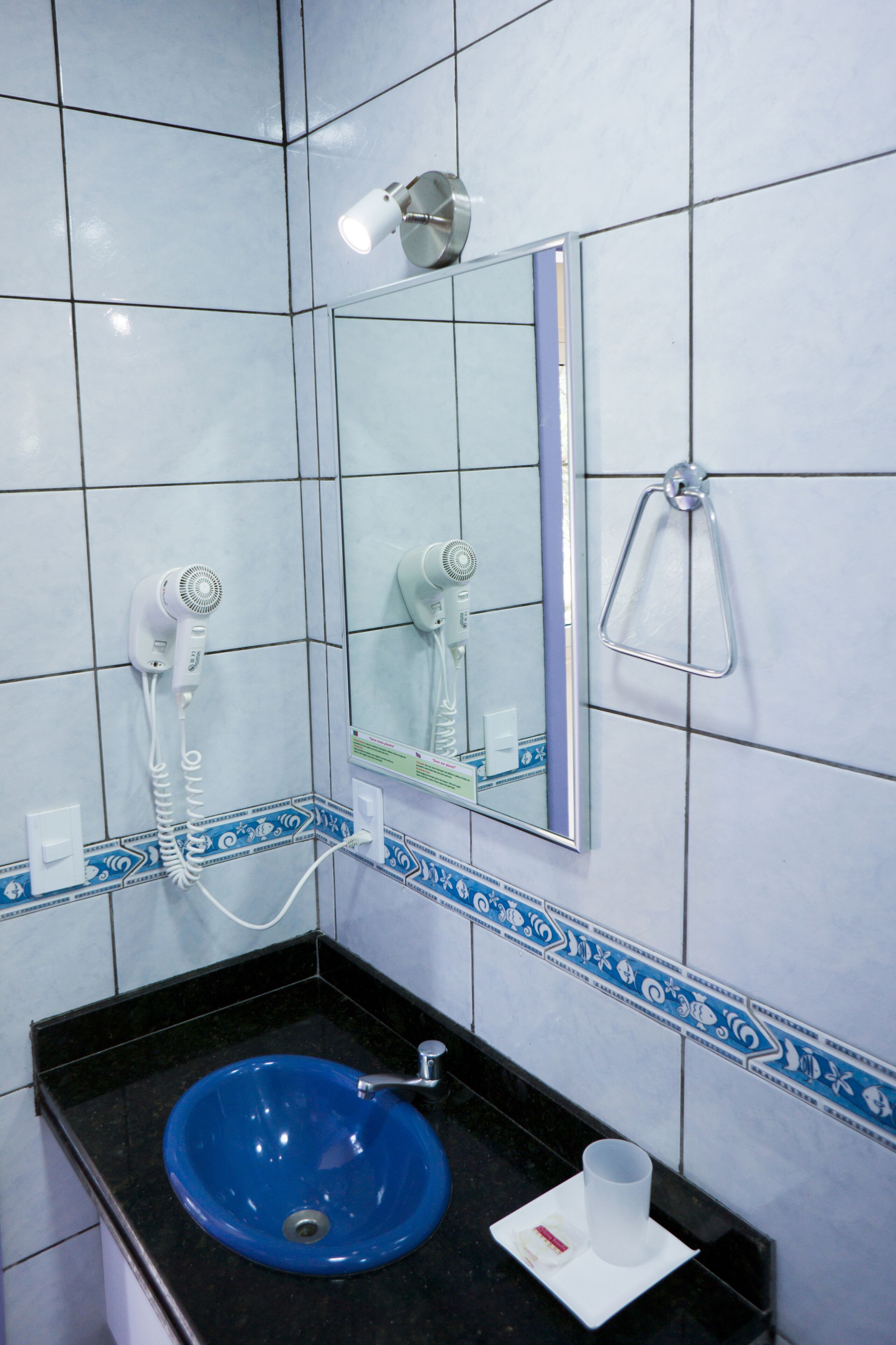 minibar, in-room safe, free wifi, bed sheets