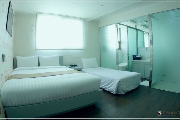 Camera Standard con 2 letti singoli | Vista dalla camera