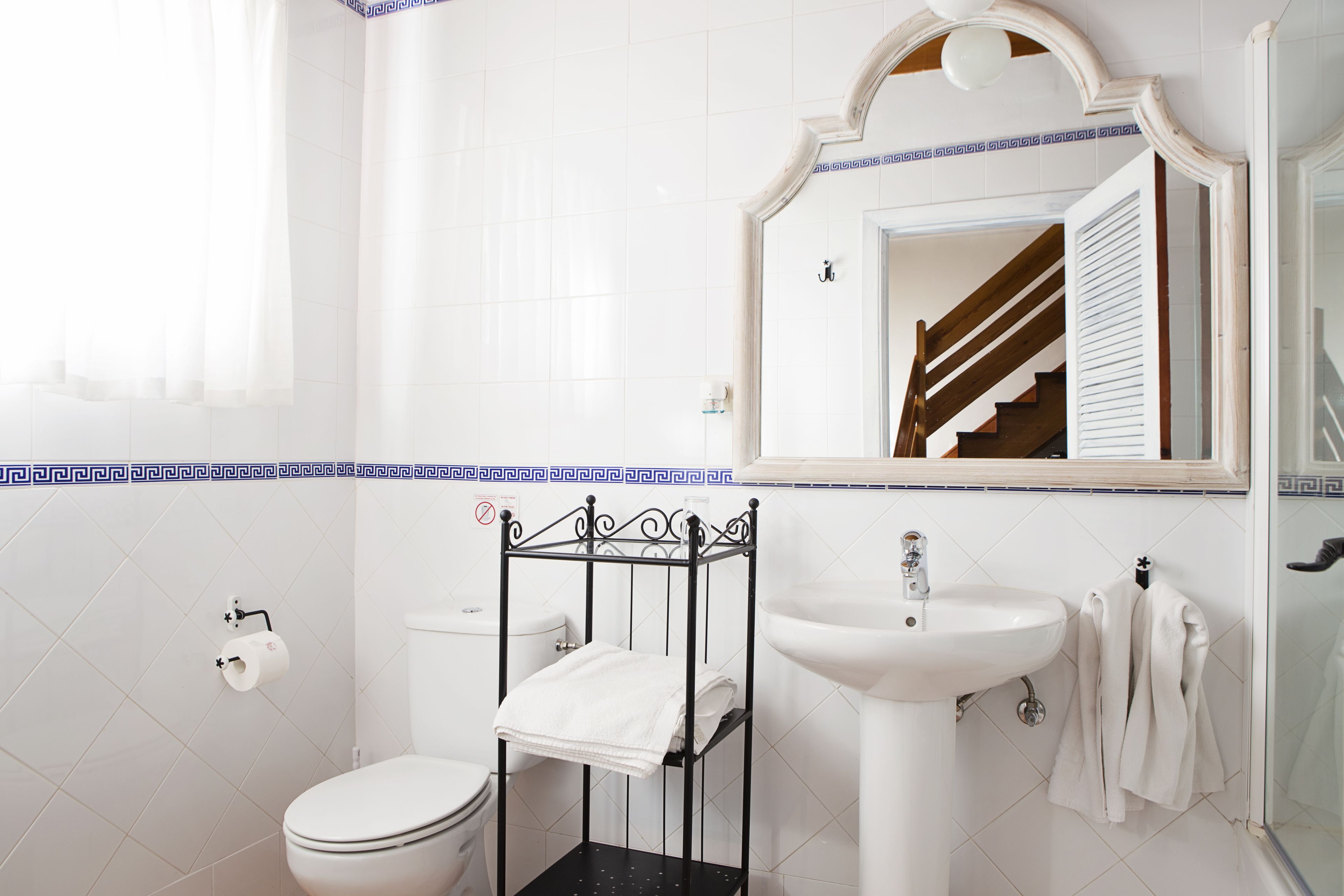 superior duplex, terrace, pool view | bathroom | free toiletries, hair dryer, bidet, towels