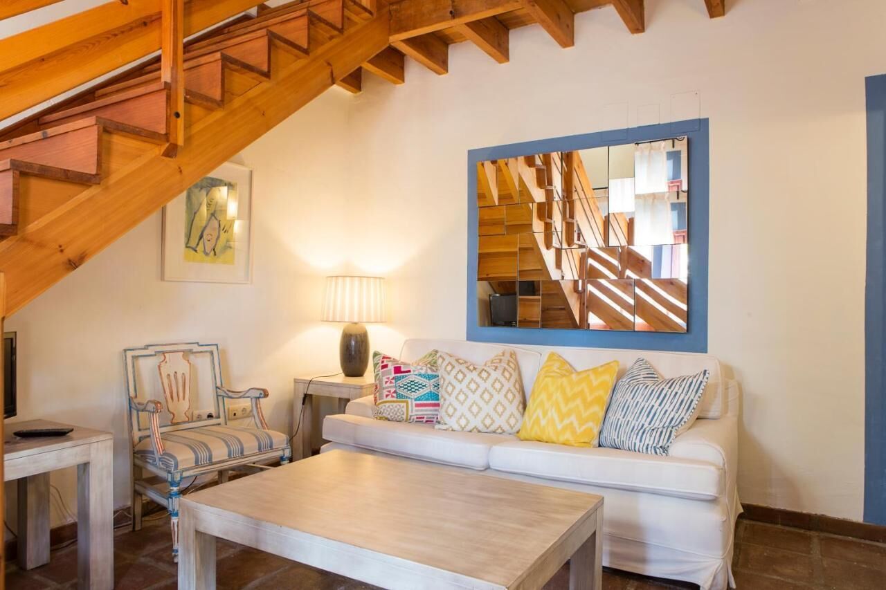 1 bedroom, minibar, individually decorated, individually furnished