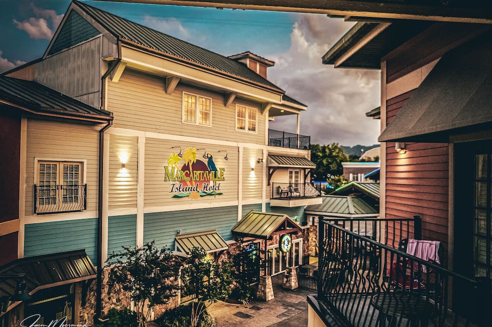 Margaritaville Island Hotel