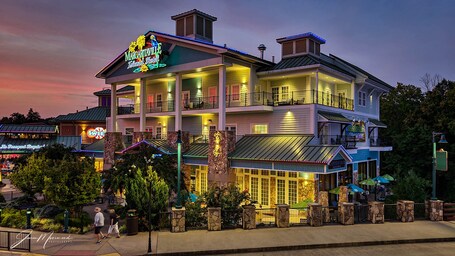 Margaritaville Island Hotel - Image 16