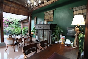 Nội thất lối vào
