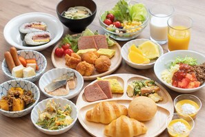 Frokostbuffé hver dag (mot et tillegg)