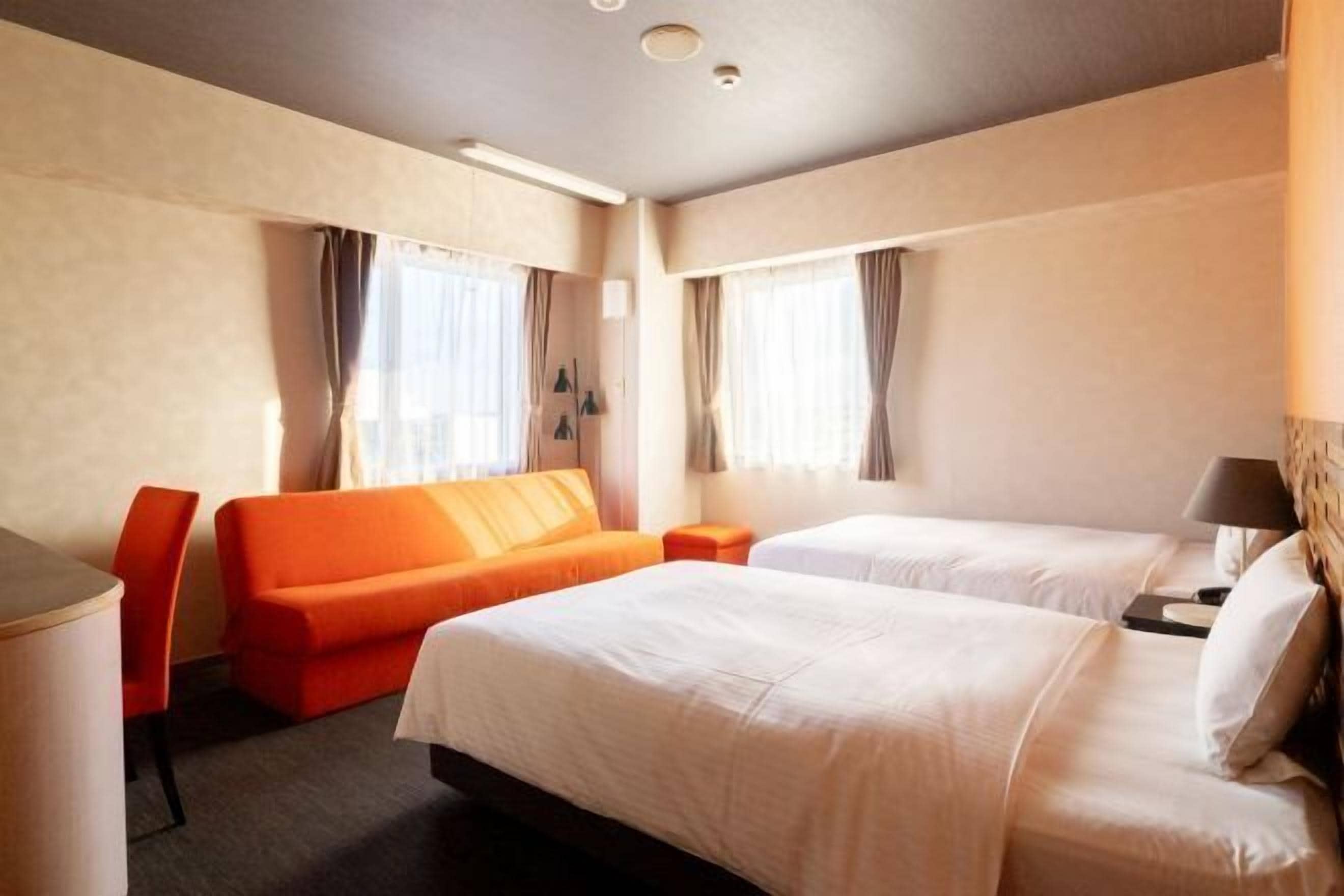 Skrivebord, arbejdsområde til bærbare computere, mørklægningsgardiner